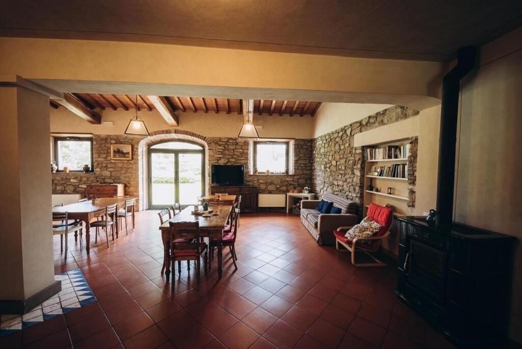 Agriturismo La Dolce Vista Poppi Exterior foto